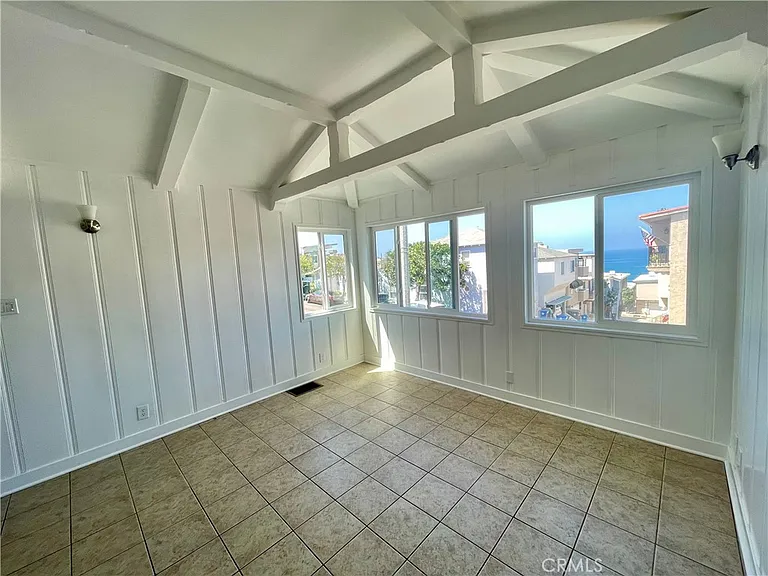 3112 Highland Ave — Photo 2