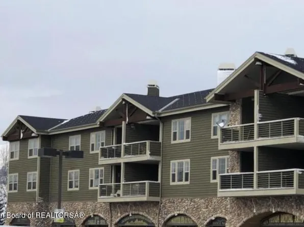 1325 S Highway 89 APT 201, Jackson, WY 83001