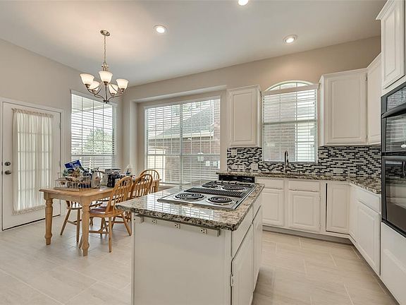 5th image of 3612 Chimney Rock Dr