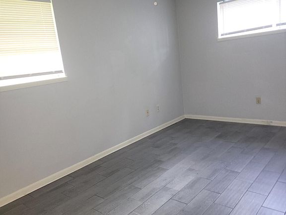 2nd image of 782 Whitehall Pl