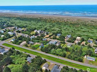 333 Ocean Shores Blvd NW, Ocean Shores, WA