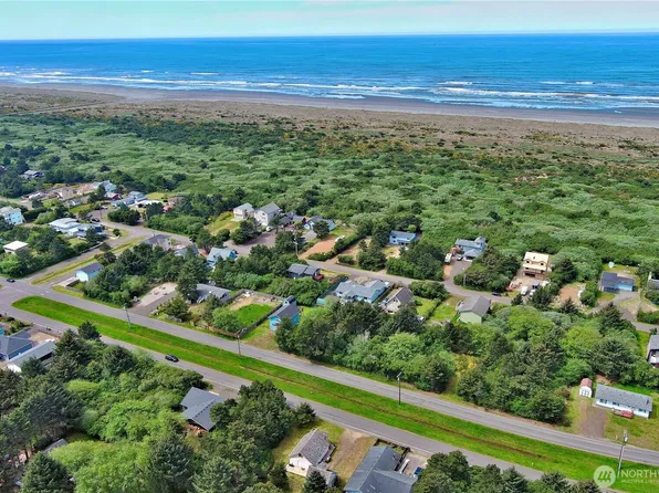 333 Ocean Shores Boulevard NW, Ocean Shores, WA 98569