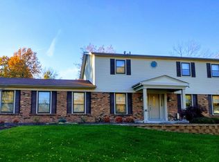 387 Royal Valley Dr, Saint Louis, MO 63141