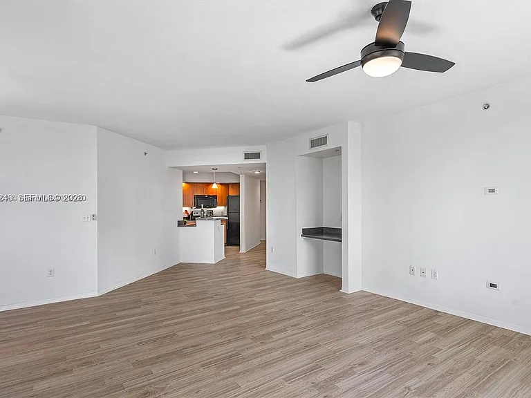 100 N Federal Hwy #643 — Photo 4