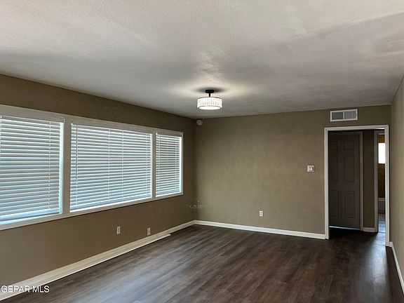 4th image of 1216 Likins Dr