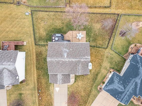 4th image of 6908 Arbor Cove Dr