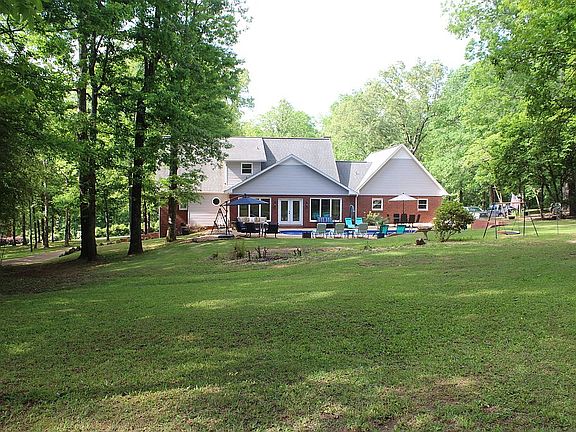 2nd image of 4159 Humber Rd