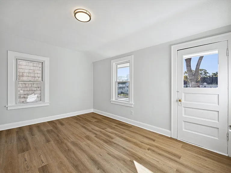 905 Brinton Dr — Photo 15
