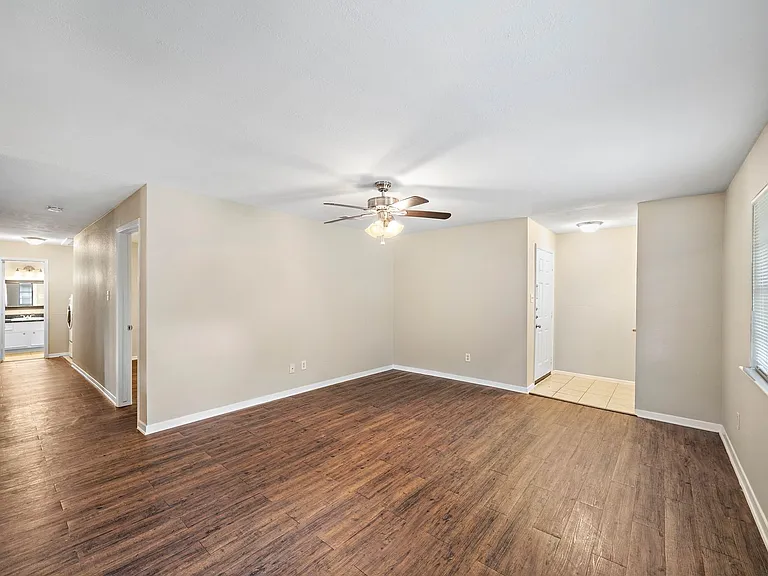 3307 Scotch Moss Ln — Photo 2