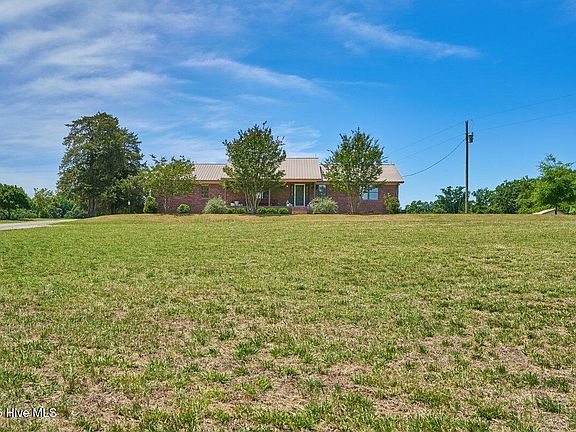 3rd image of 216 Phillips Road