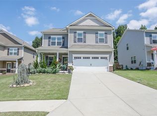 710 Country Ridge Dr, Hoschton, GA 30548