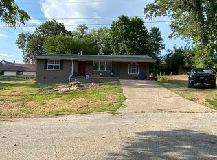 623 E College Ave, Harrison, AR 72601