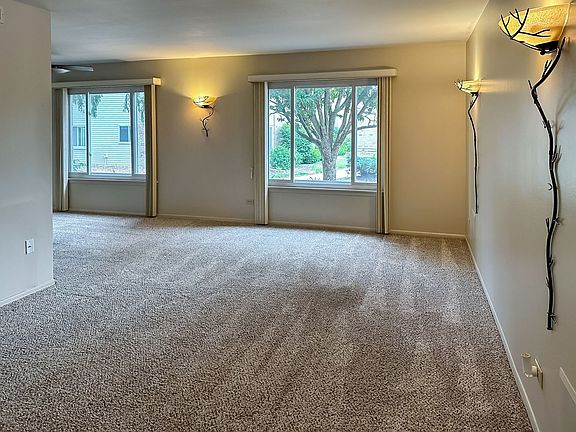 5th image of 1770 Robin Ln #D