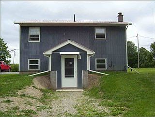 2nd image of 30 W Starbuck Ln