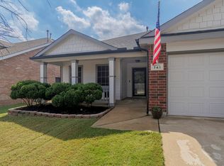 741 Chalk Knoll Rd, Fort Worth, TX 76108
