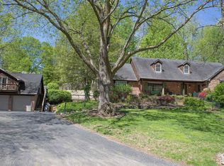 3980 Wood Castle Rd, Evansville, IN 47711