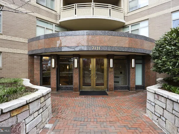 7111 Woodmont Ave APT 307, Bethesda, MD 20815