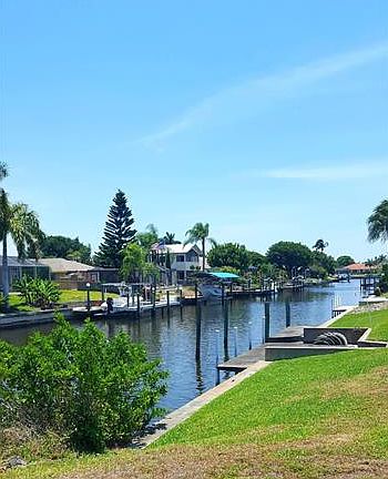 5th image of 4163 Country Club Blvd