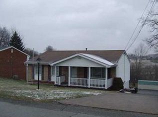 110 McMahon Dr, Manor, PA 15665