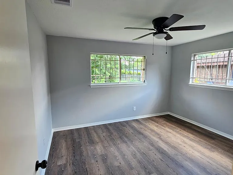 6847 Flamingo Dr — Photo 9