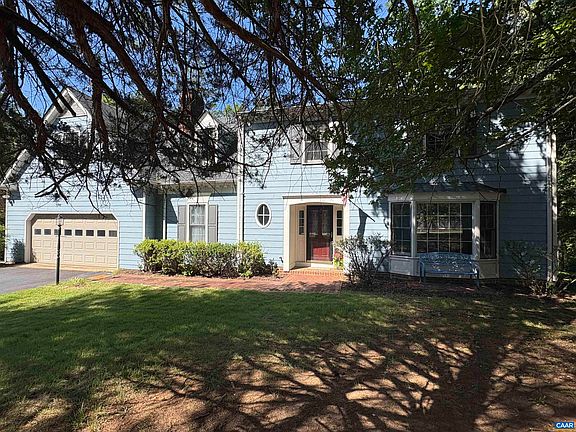 4th image of 2361 Lonicera Way