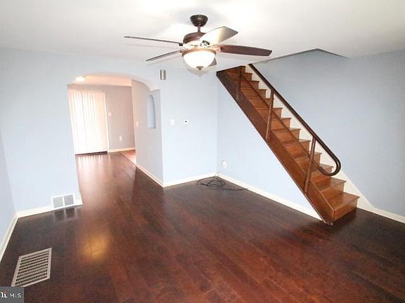 4th image of 5921 Summerdale Ave