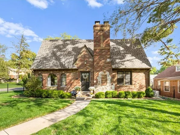 6 E 66th Ter, Kansas City, MO 64113