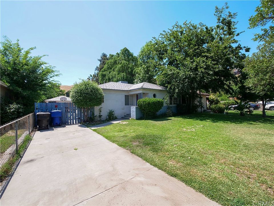 1st image of 3280 Palm Dr