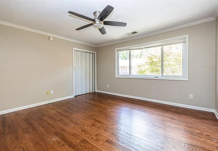 120 Biscayne Dr NW #B10 — Photo 5