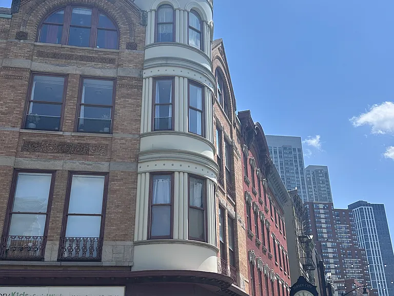 233 Bay St #305 — Photo 2