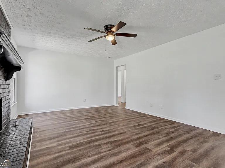 608 S Jeff Davis Dr — Photo 9