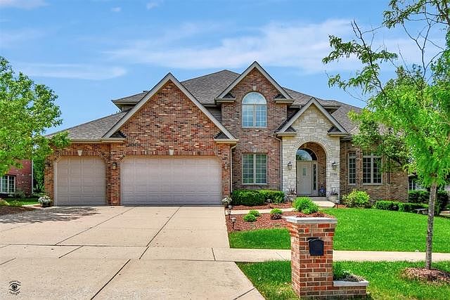 1st image of 15700 Heatherglen Dr