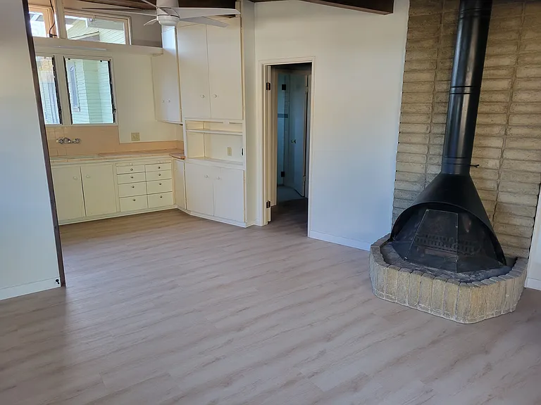802 E Sycamore Ave #A — Photo 9