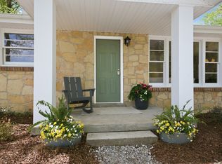 1566 Porter Rd, Burns, TN 37029