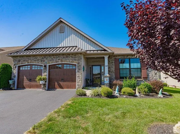 3489 Treeview Dr, Emmaus, PA 18049