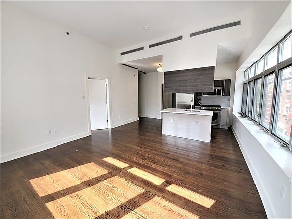 5th image of 76 Court St #5R