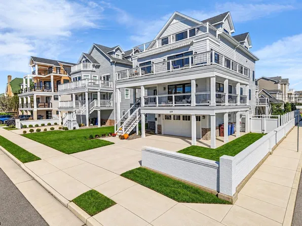 109 S Cambridge Ave, Ventnor, NJ 08406
