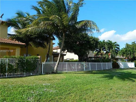 3rd image of 7831 NW 113th Pl
