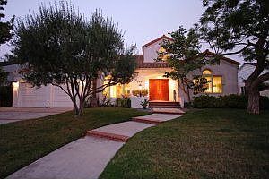 1st image of 8048 El Manor Ave