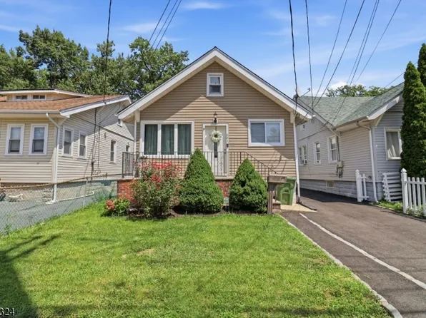 621 Spruce St, Roselle Boro, NJ 07203