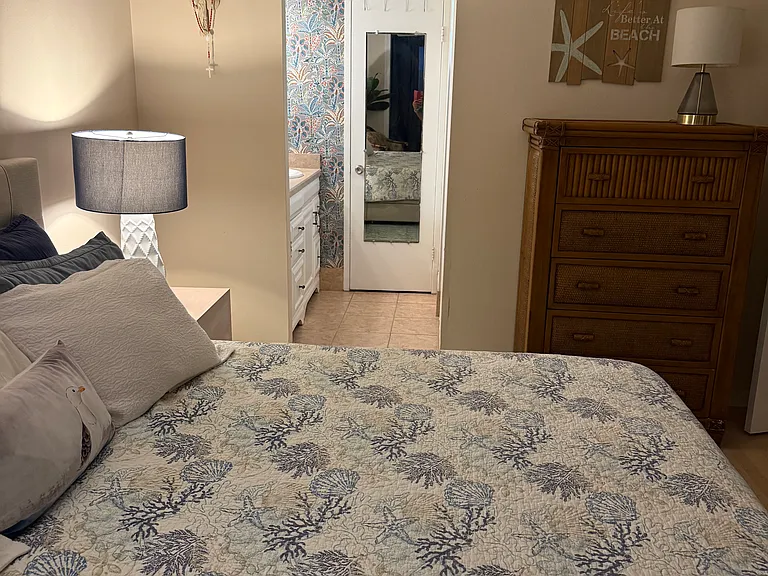 7400 Sun Island Dr — Photo 13