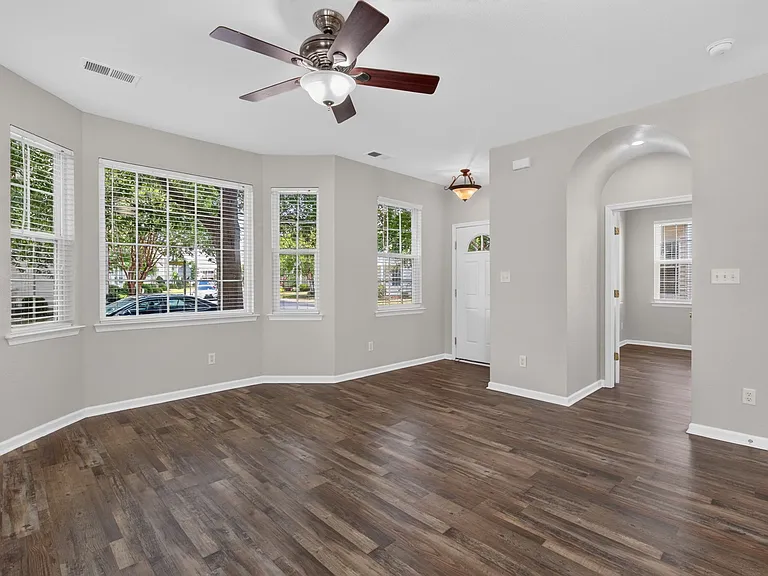 840 Willberry Dr — Photo 8