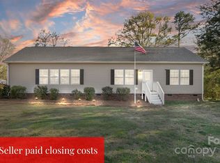 2801 Sunset Dr, Gastonia, NC 28054