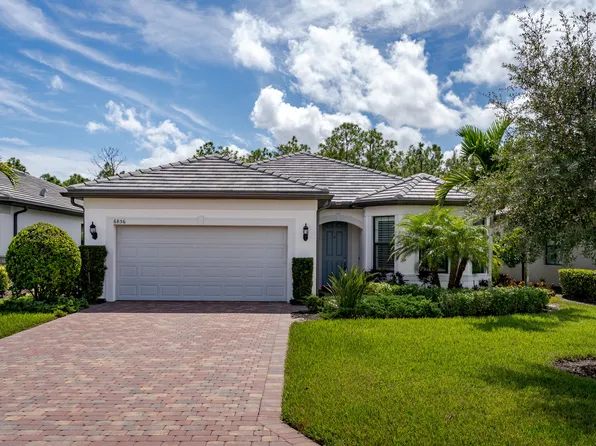 6856 Winding Cypress Dr, Naples, FL 34114