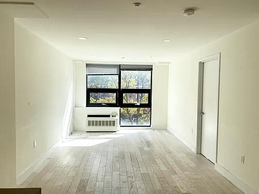 Rented by MOTION New York | media 9