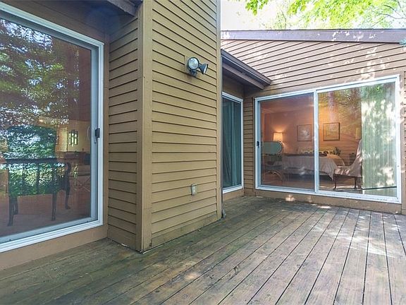 5th image of 1624 James St