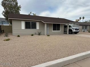 5832 W John Cabot Rd, Glendale, AZ 85308