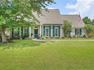 704 Shady Ln, Madisonville, LA 70447