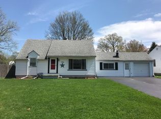 230 Pepperidge Dr, Rochester, NY 14626