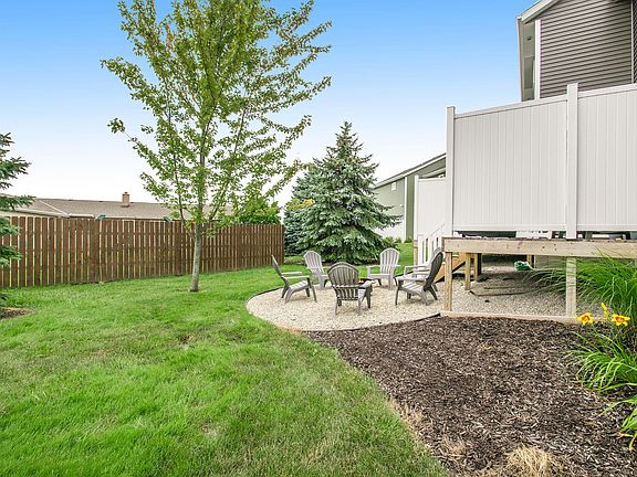 3rd image of 11889 Quincy Meadow Dr Unit 4